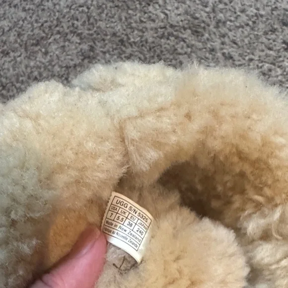 UGG Tan Shearling-Lined Winter Boots - Picture 10 of 15